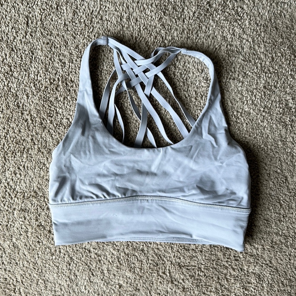 Lululemon Free To Be Moved bra. Size 6.